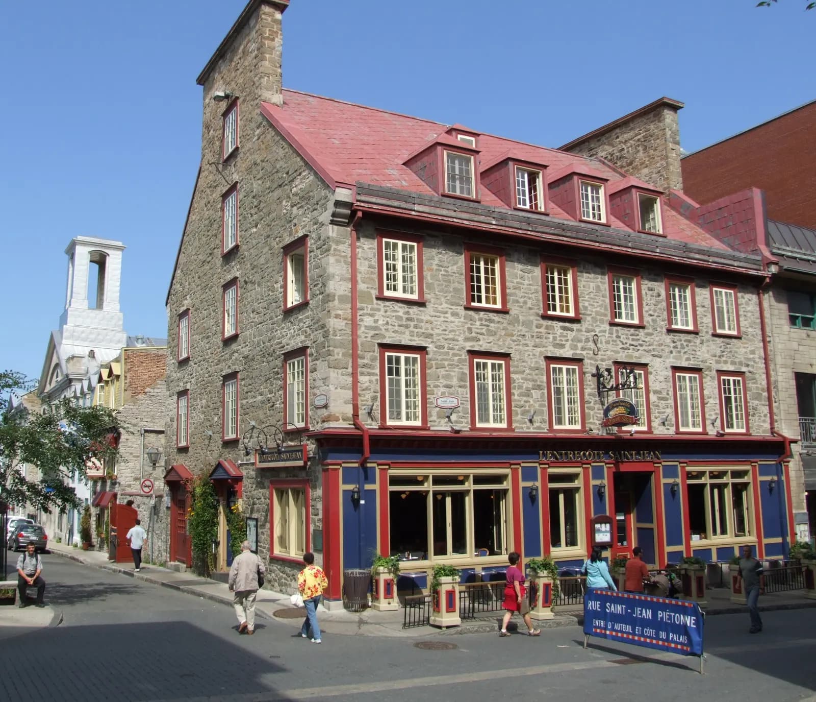 Shops and cafes along Rue Saint-Jean in Quebec City