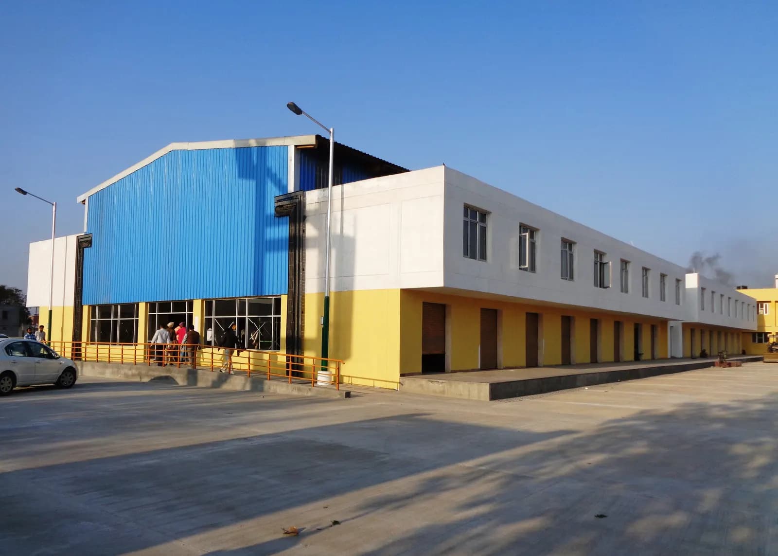 The covered fish market building in Ludhiana with stalls under a concrete roof