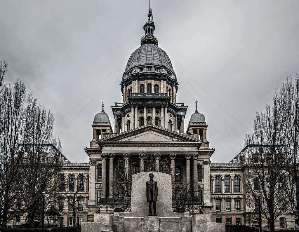 Illinois State Capitol in Springfield with its tall silver dome
