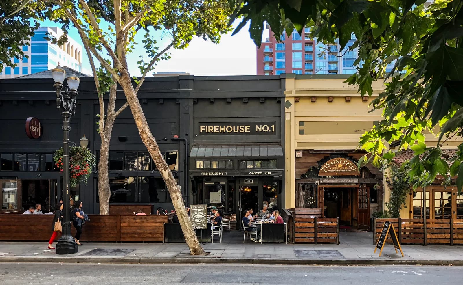 Restaurants with outdoor seating along San Pedro Street in downtown San Jose