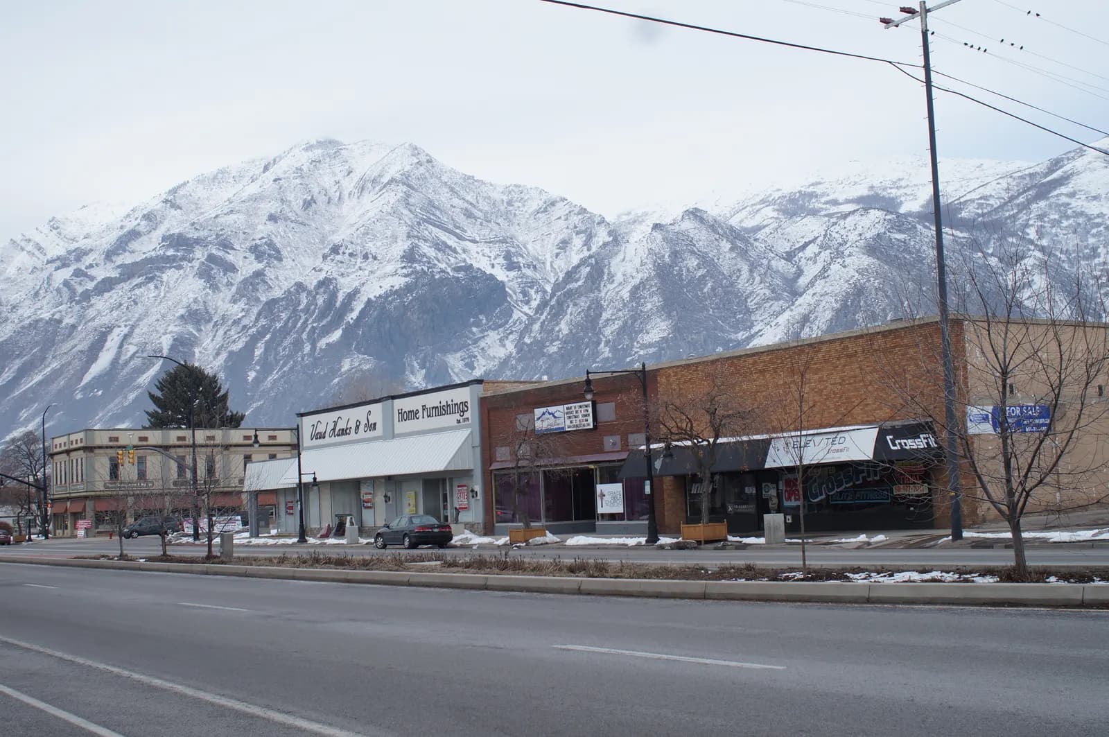 Main Street in Springville, Utah, with mountains in the background