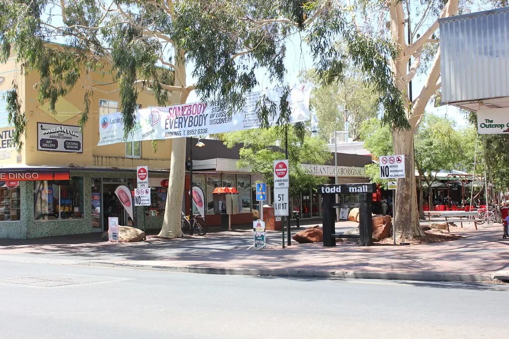Shops and cafés along the pedestrian Todd Mall in Alice Springs